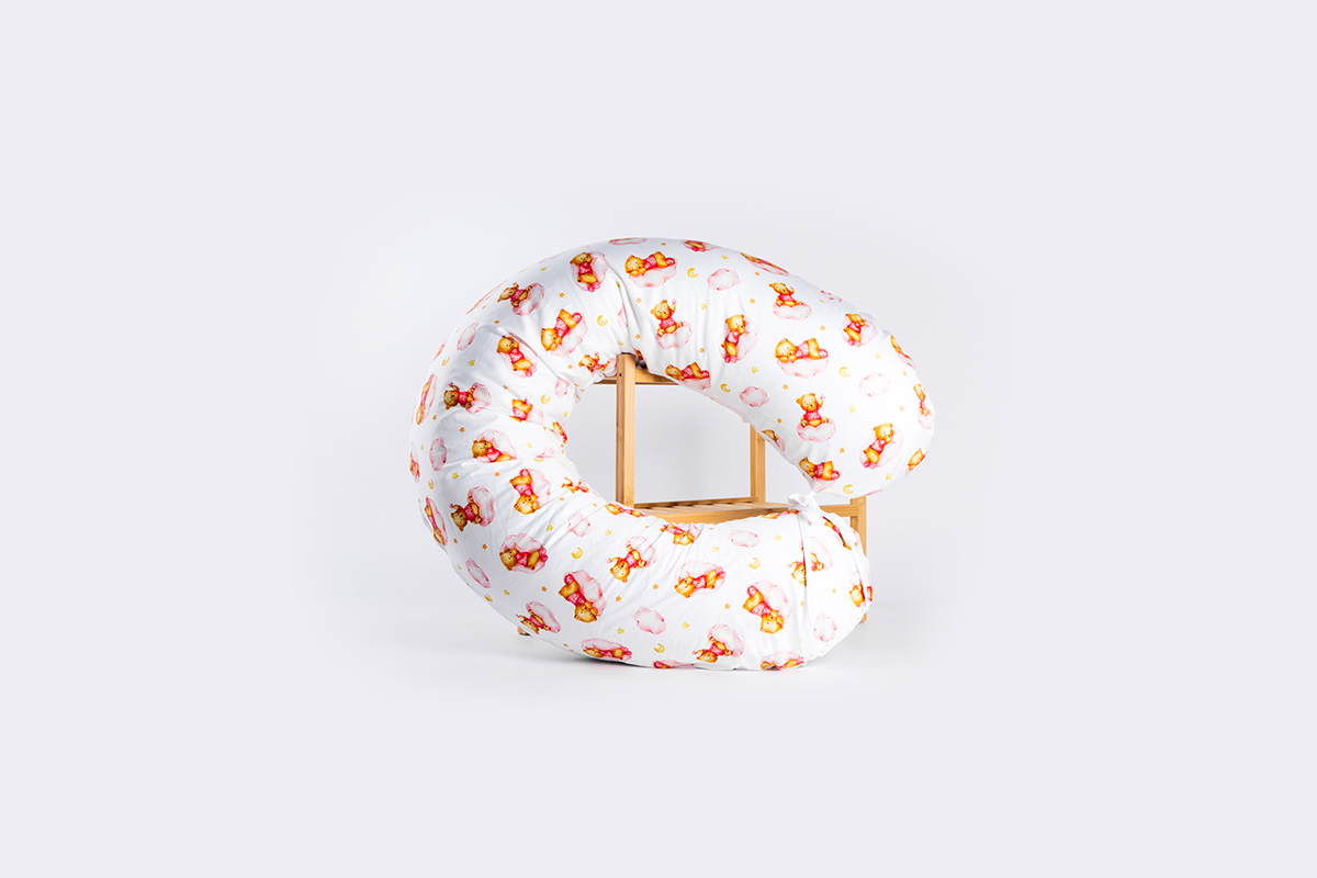 jastuk-za-dojenje-uspavani-medo-rozi-1