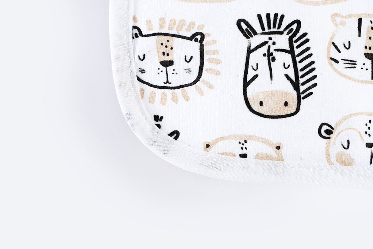 podbradak-nepromocivi-crno-bijeli-safari-2